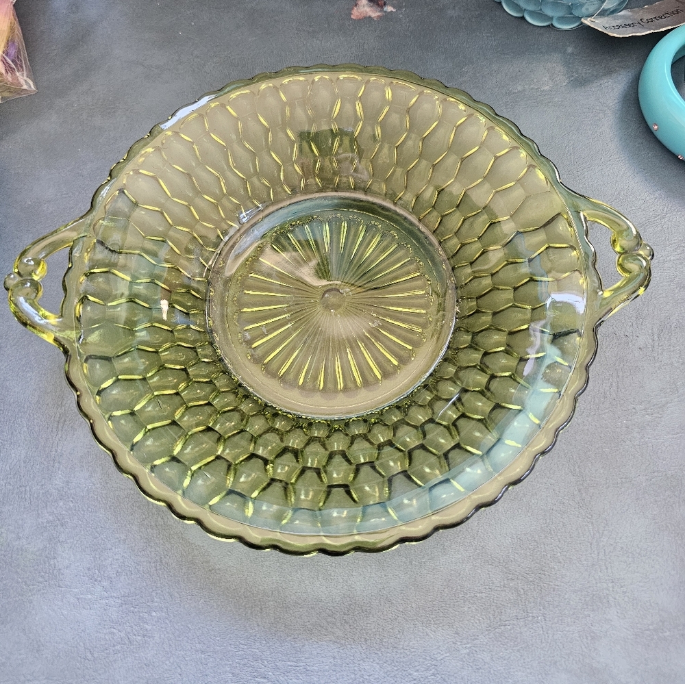 Indiana Glass Avocado Green Honeycomb Dish